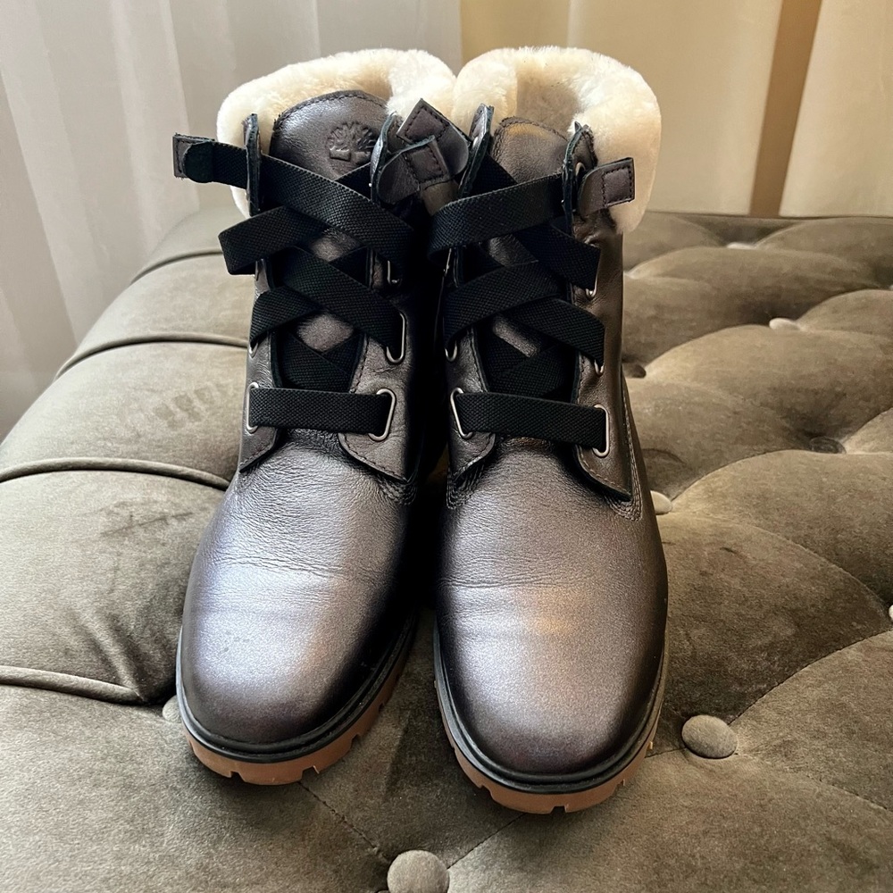 Fun. Funky. Stylish pewter colored, leather, fur lined booties.